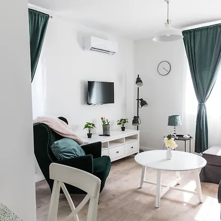 Deluxe Thermal Apartment *