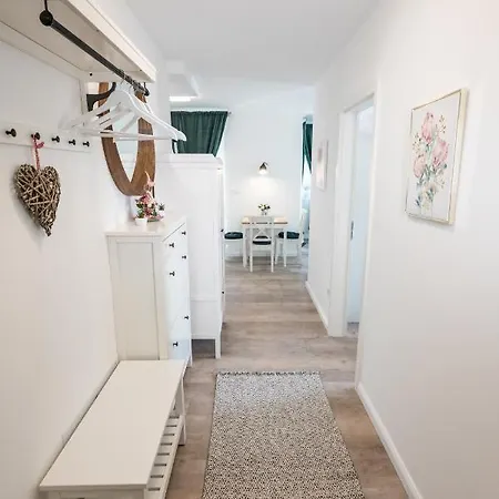 Deluxe Thermal Apartmán *