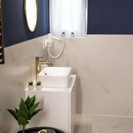 Deluxe Thermal Apartmán *