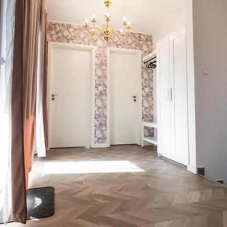 Deluxe Thermal Apartment